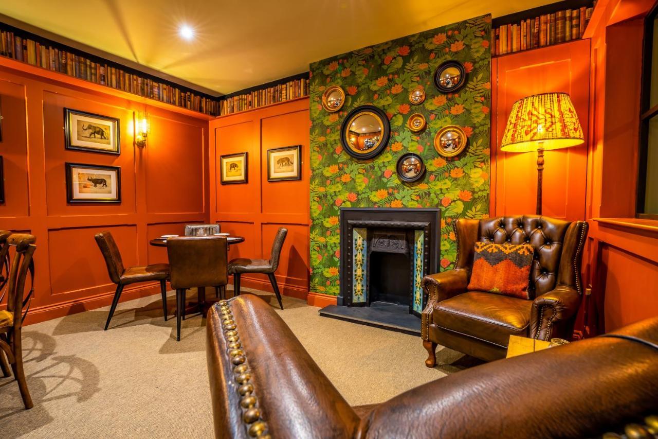 Hotel The Crown *